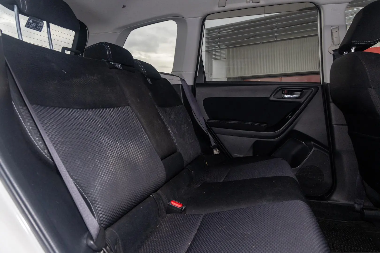 2015 Subaru Forester Gallery Image 9