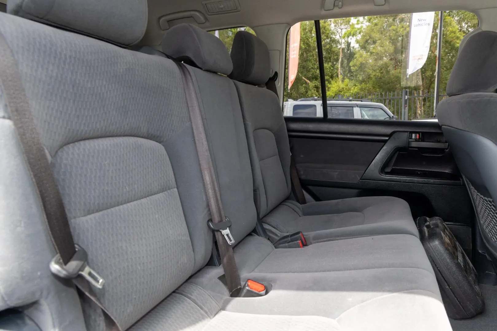 2017 Toyota Landcruiser Gallery Image 9