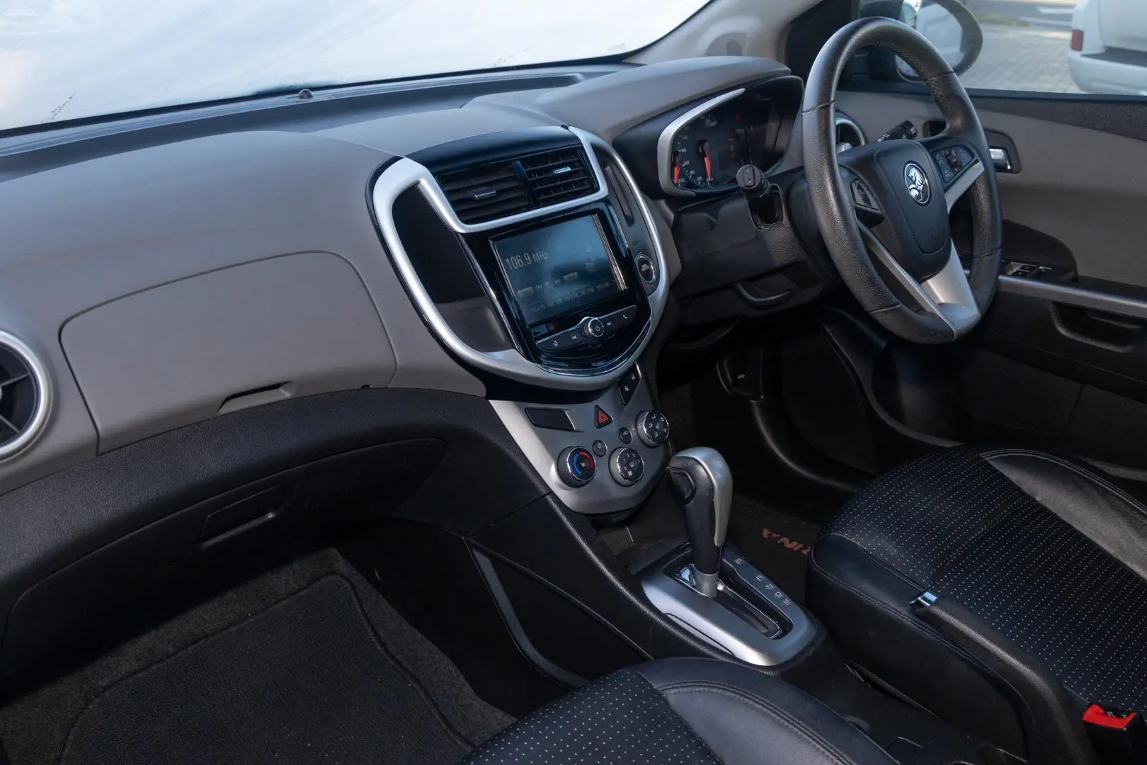 2017 Holden Barina Gallery Image 8