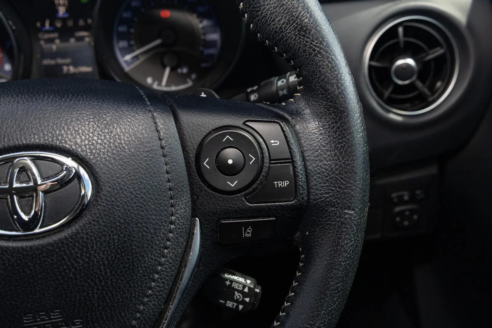 2017 Toyota Corolla Gallery Image 12