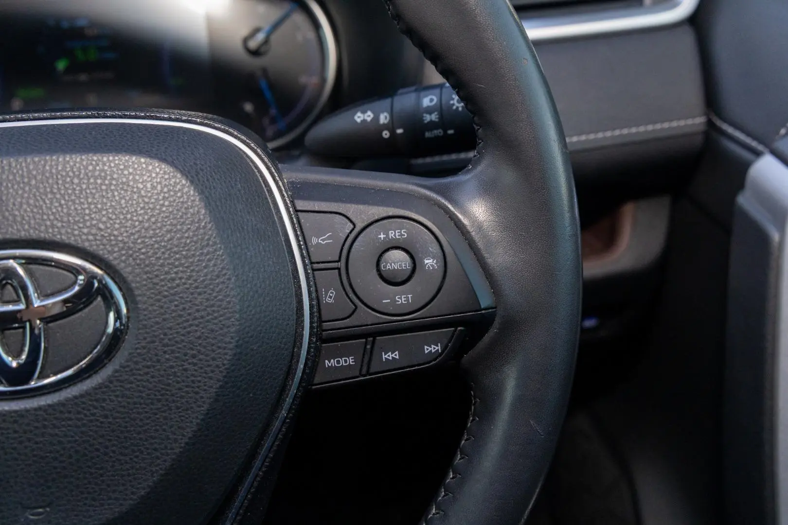 2020 Toyota RAV4 Gallery Image 12