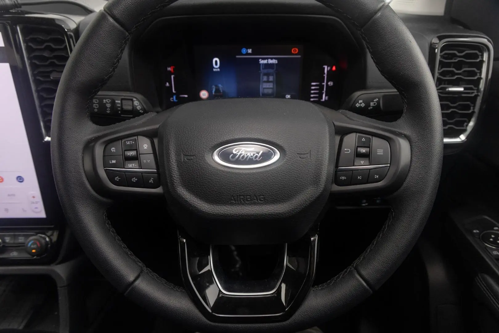 2024 Ford Everest Gallery Image 10