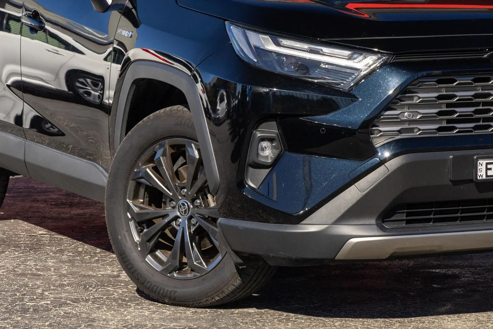 2022 Toyota RAV4 Gallery Image 6