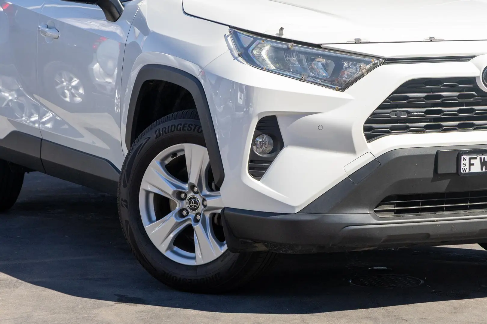2019 Toyota RAV4 Gallery Image 6