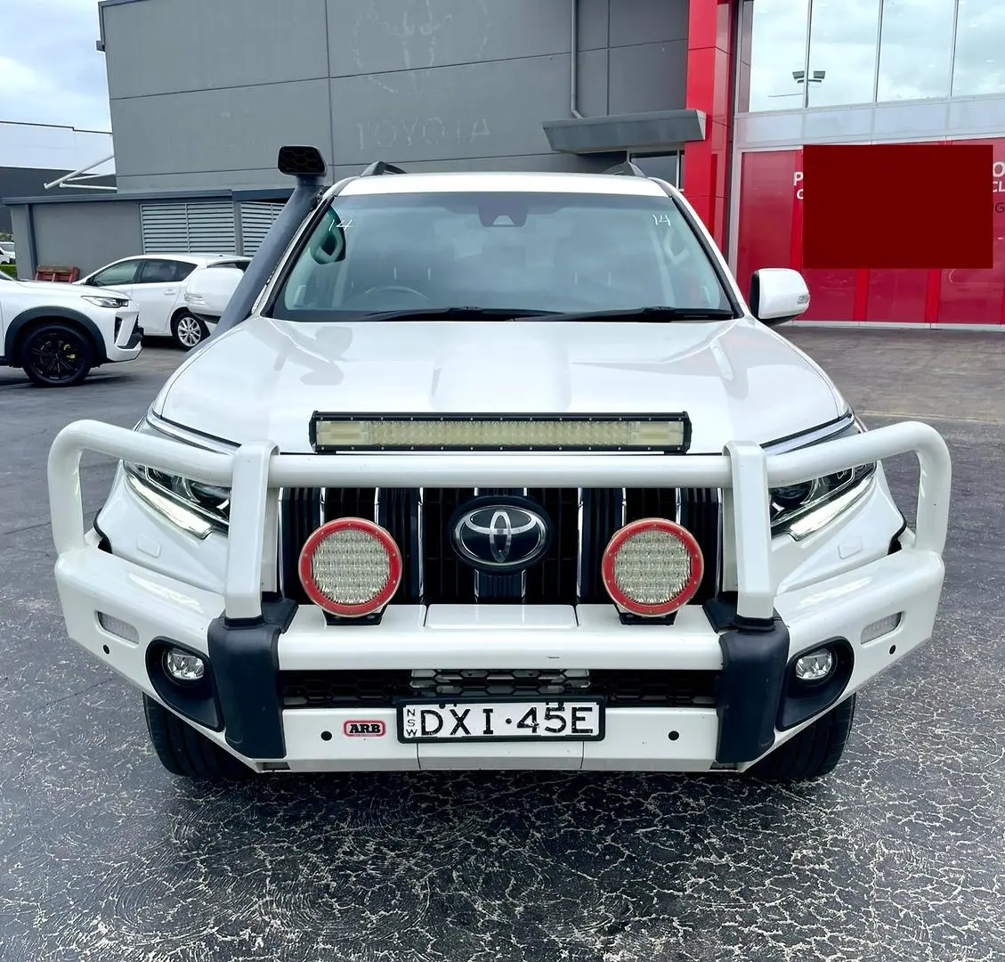 2018 Toyota Landcruiser Prado Gallery Image 4