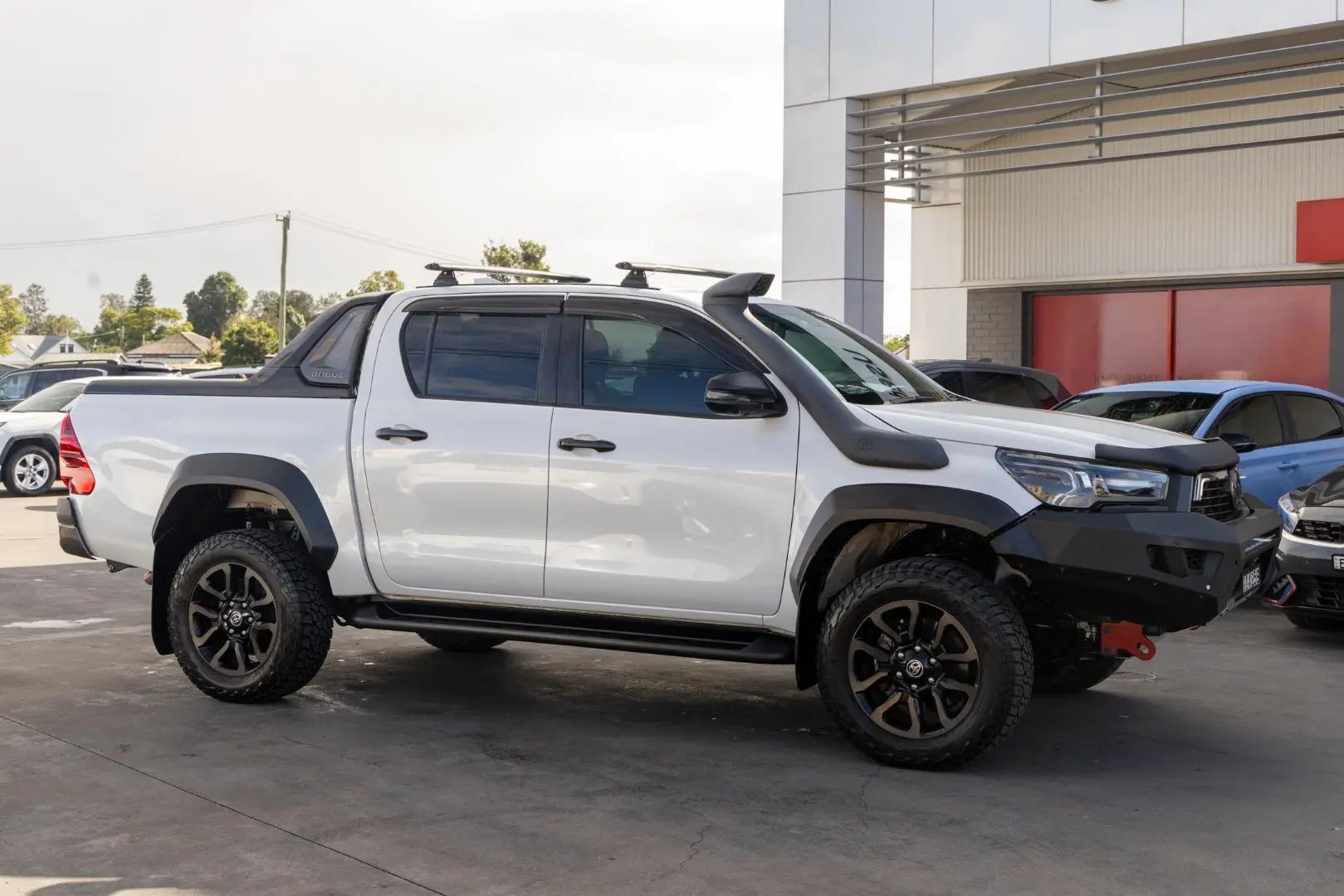 2024 Toyota Hilux Gallery Image 3