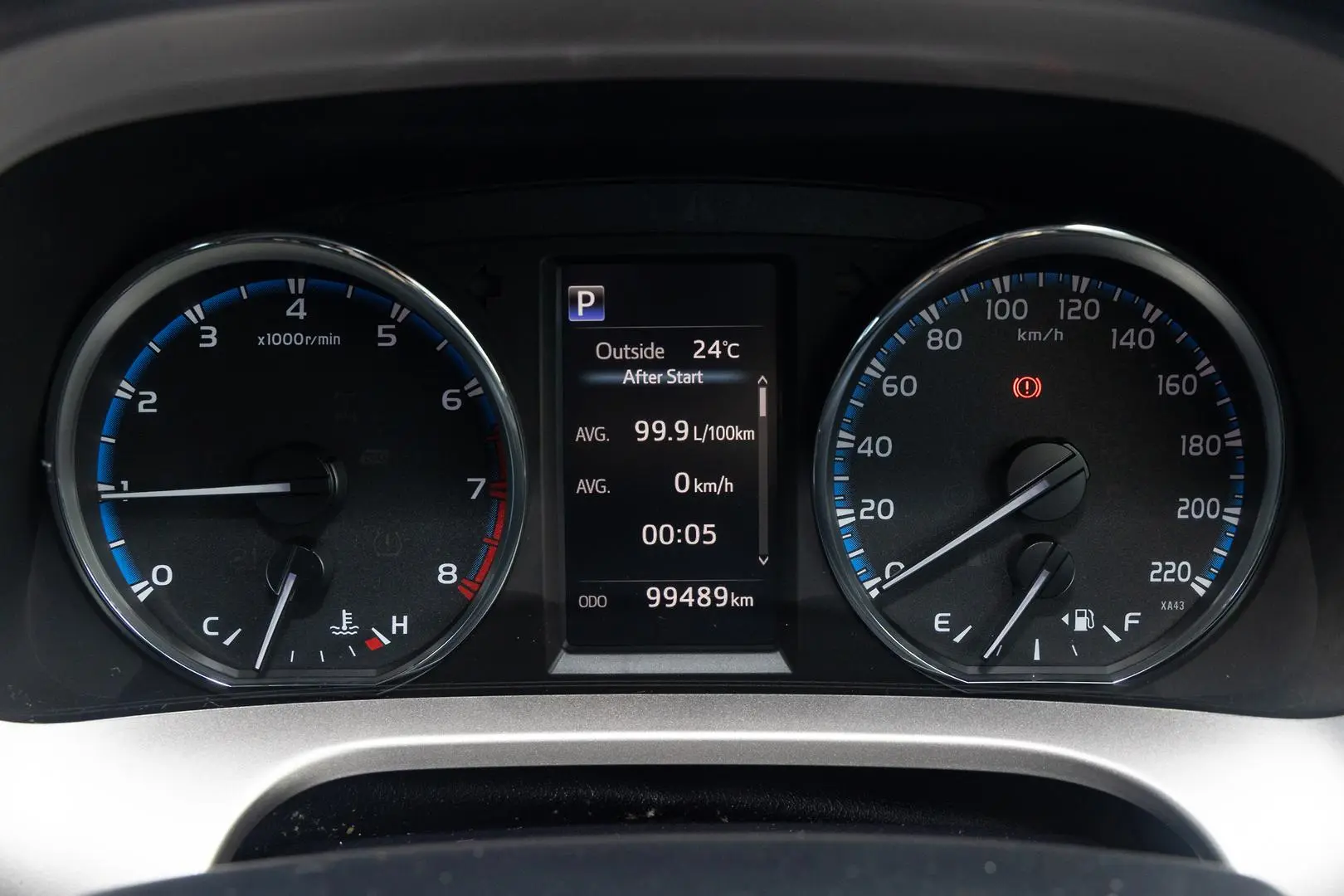2018 Toyota RAV4 Gallery Image 13