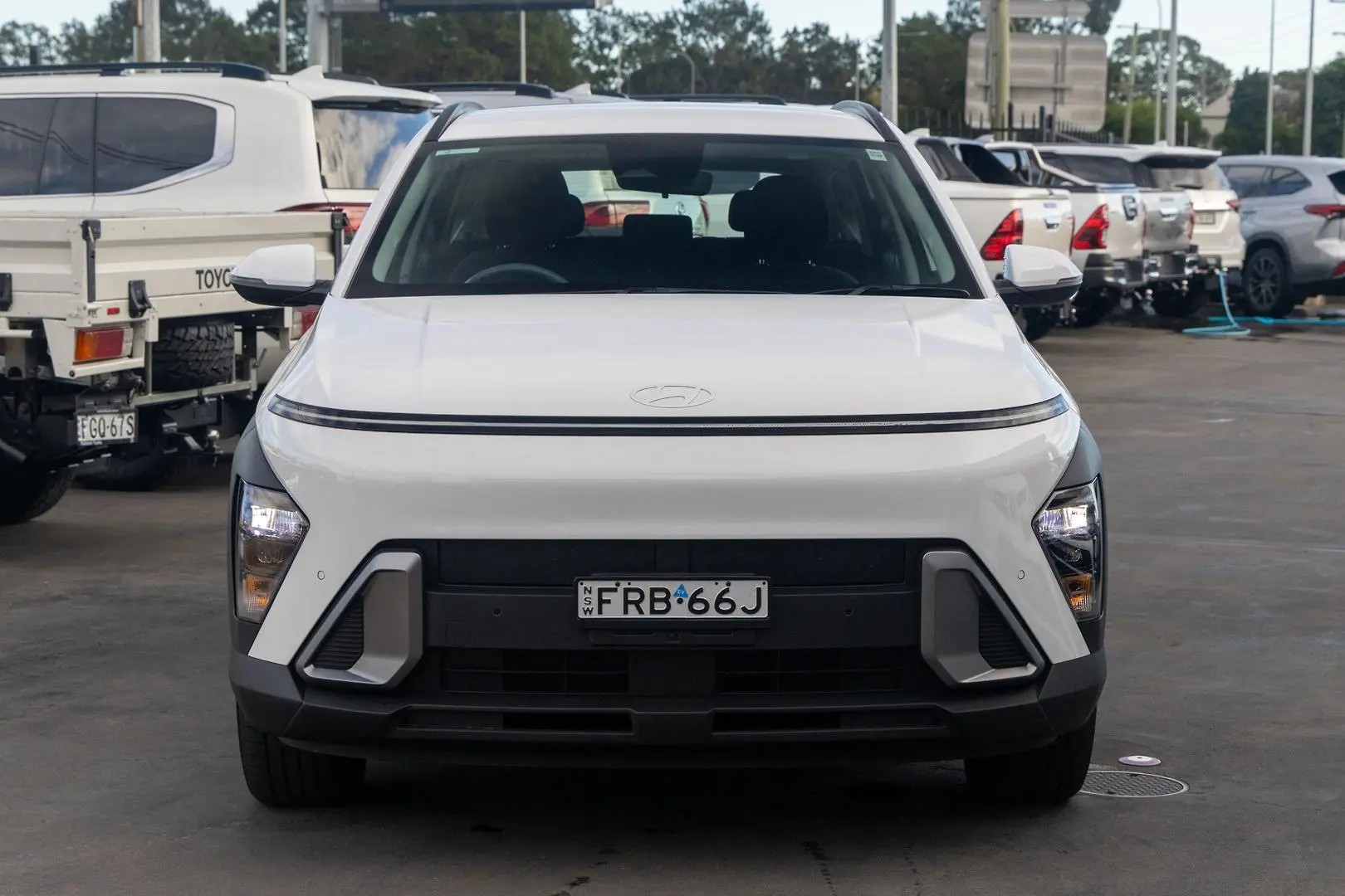 2025 Hyundai Kona Gallery Image 4