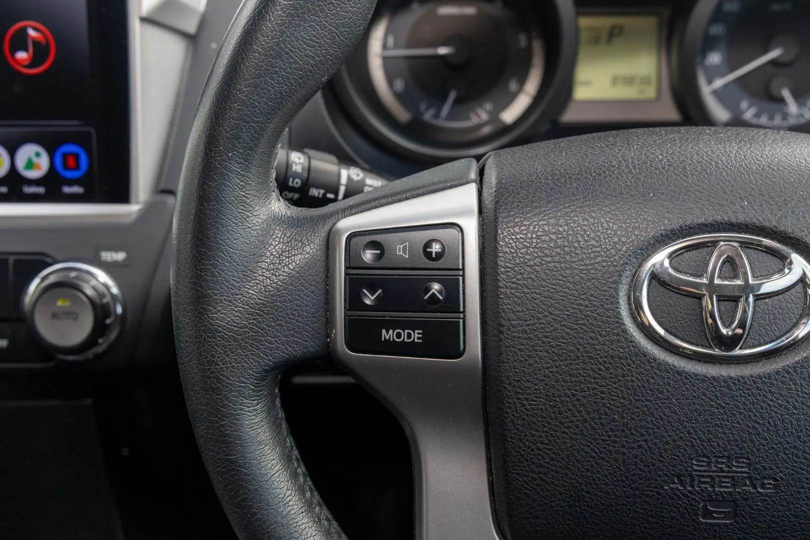 2014 Toyota Landcruiser Prado Gallery Image 11