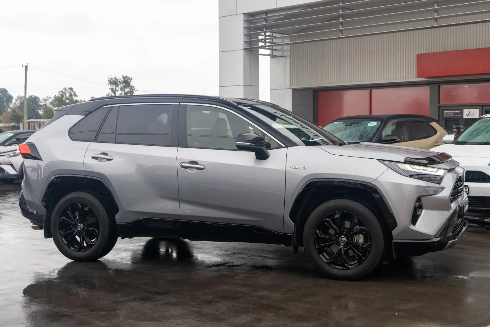 2023 Toyota RAV4 Gallery Image 3