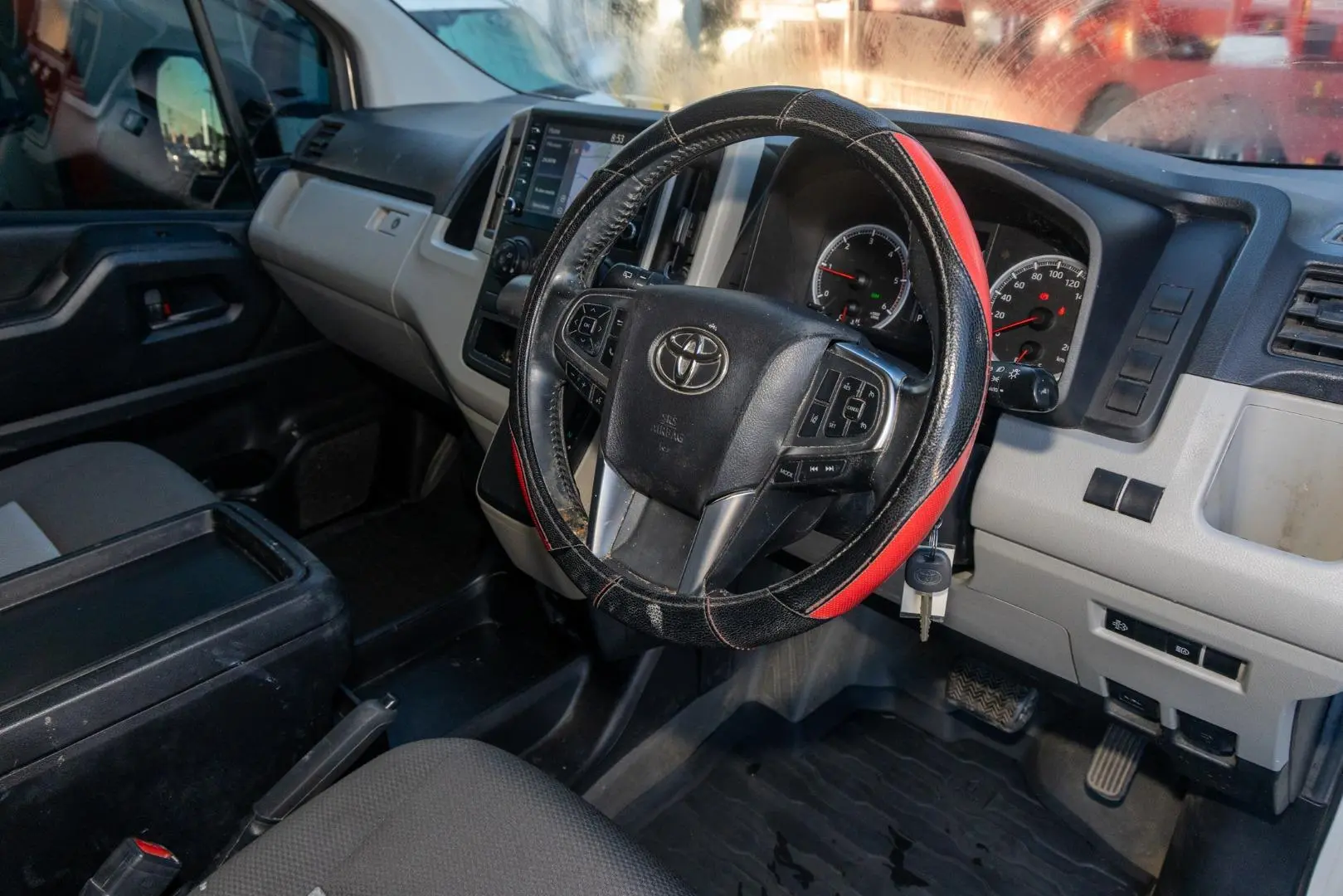 2023 Toyota Hiace Gallery Image 7