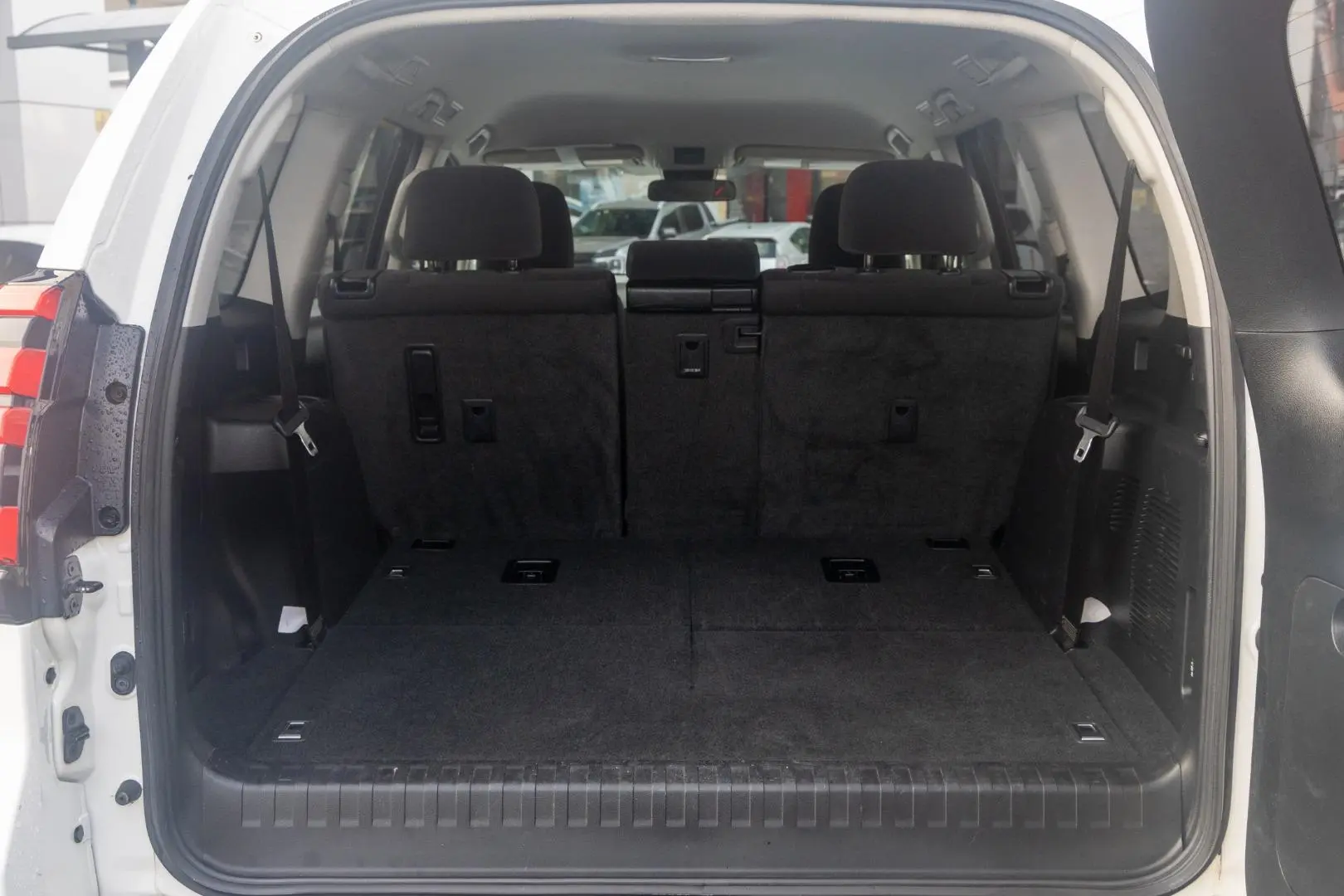 2019 Toyota Landcruiser Prado Gallery Image 18