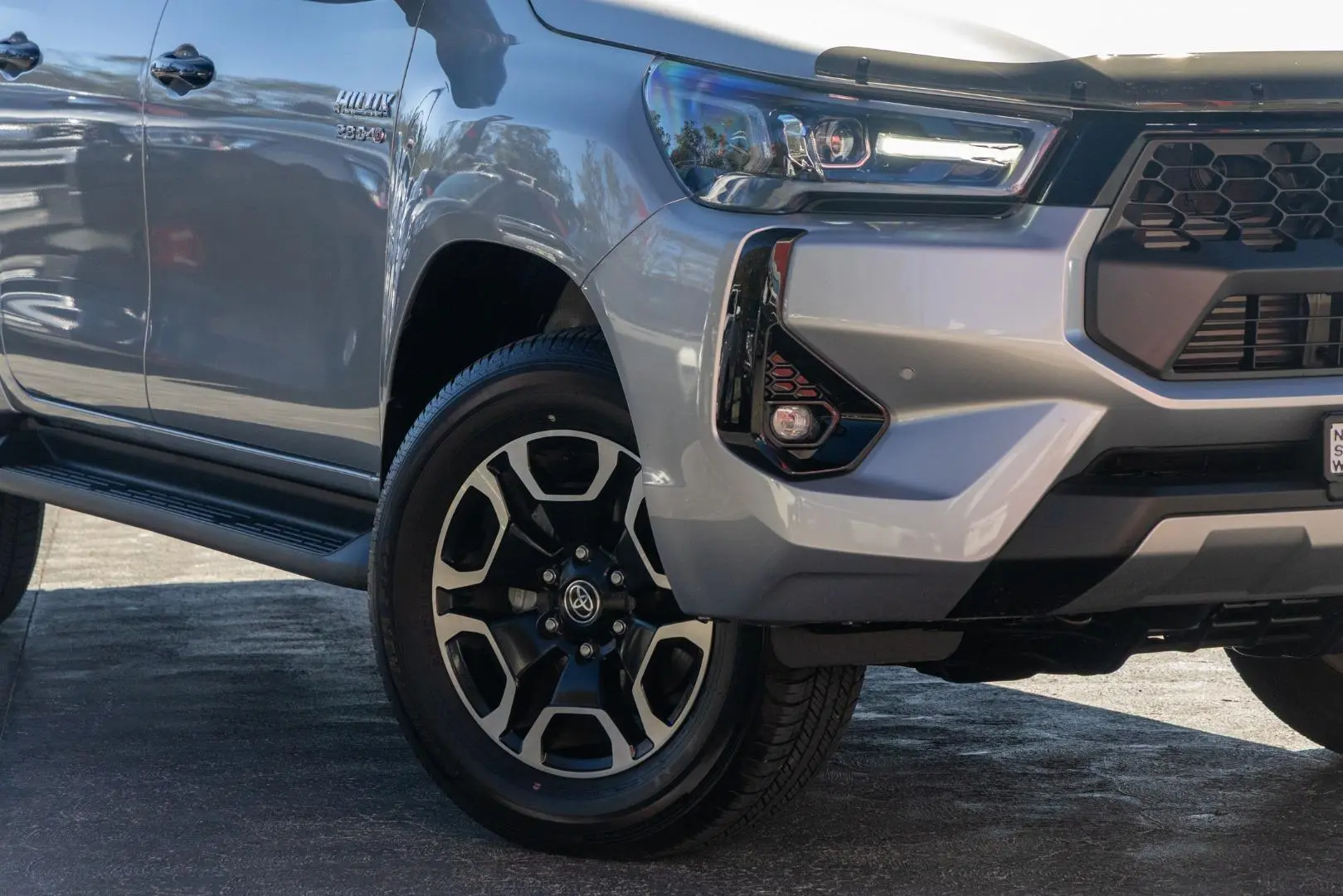 2025 Toyota Hilux Gallery Image 6