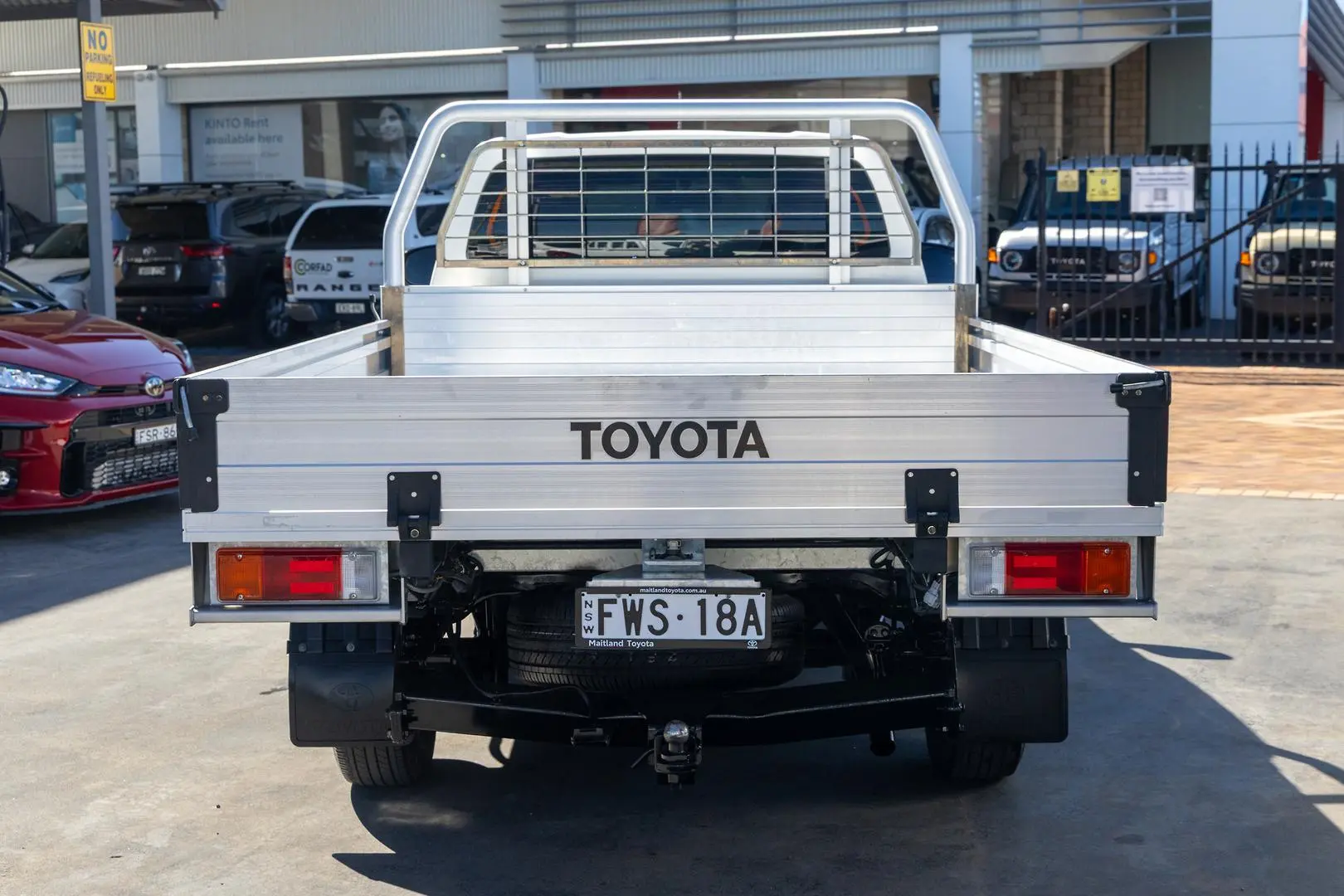 2019 Toyota Hilux Gallery Image 5