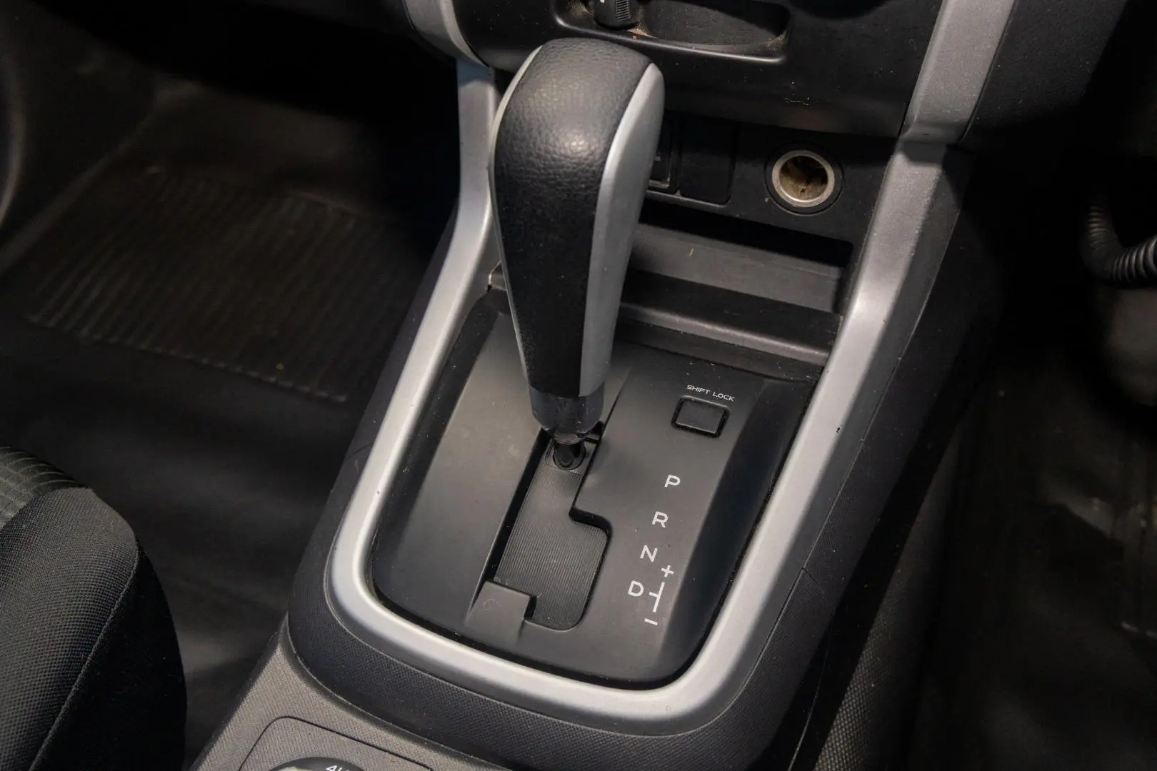 2019 Isuzu D-MAX Gallery Image 17