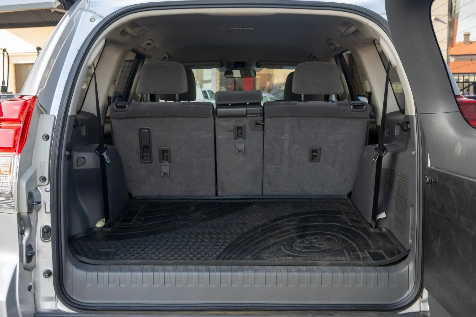 2013 Toyota Landcruiser Prado Gallery Image 19