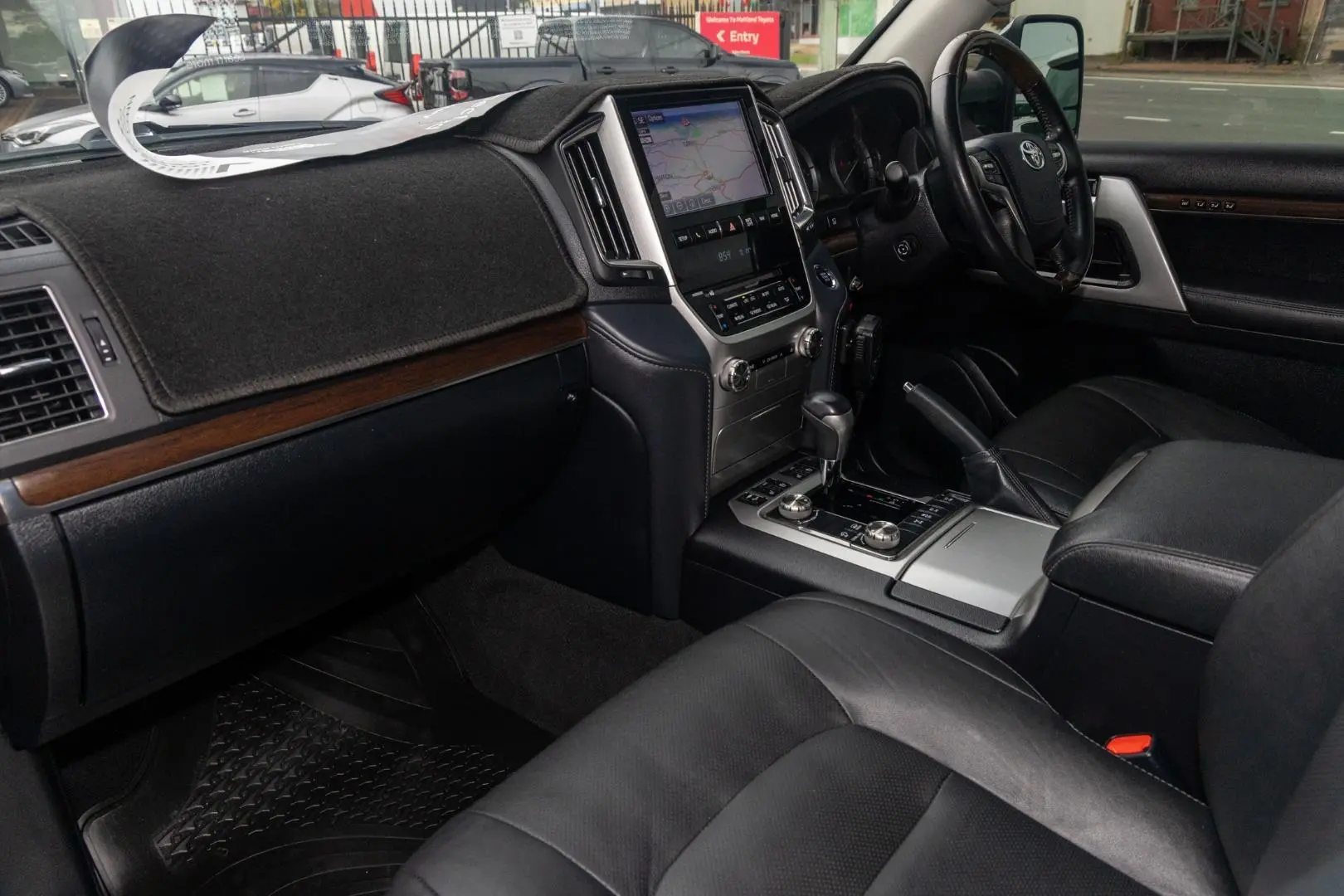 2019 Toyota Landcruiser Gallery Image 8