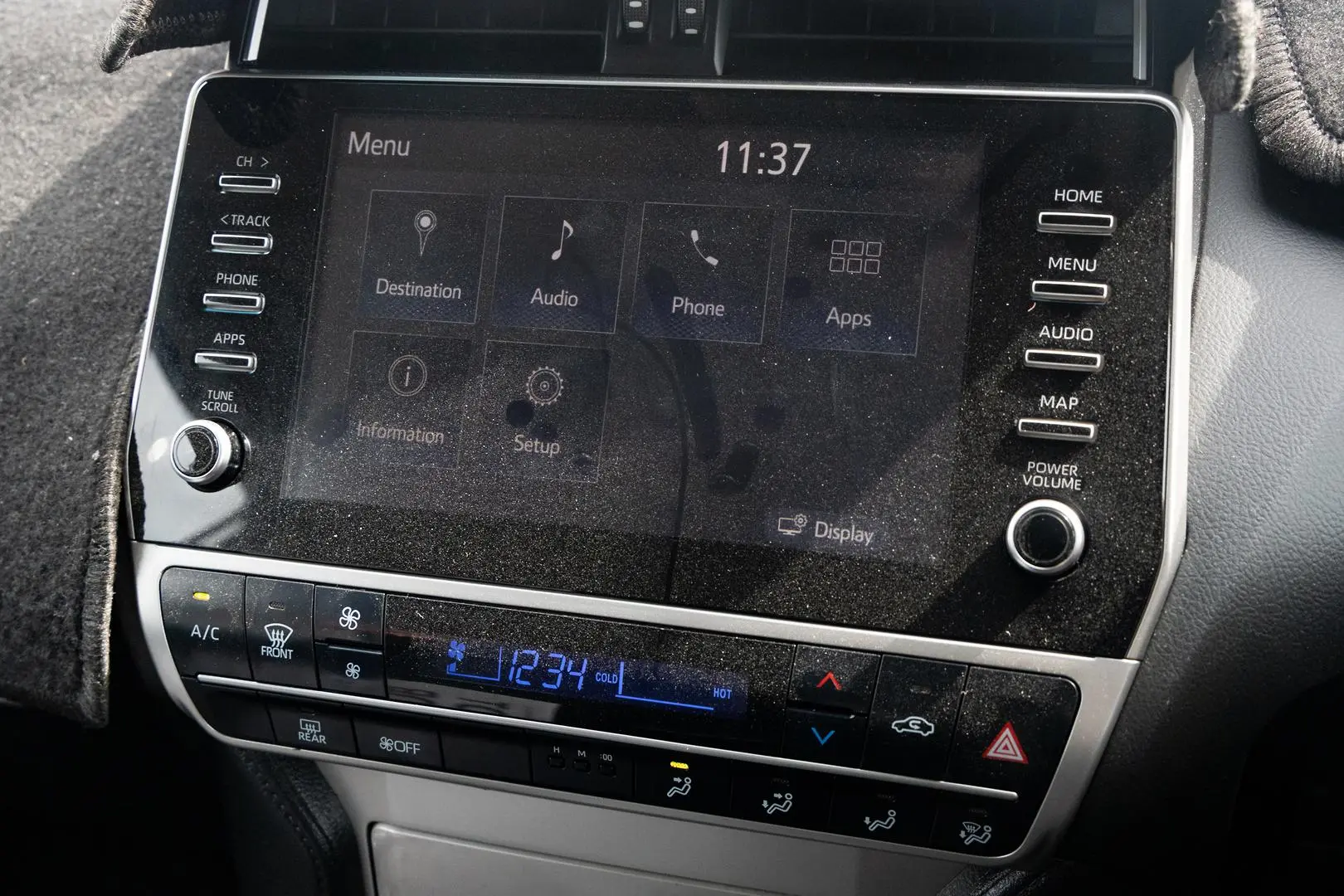 2022 Toyota Landcruiser Prado Gallery Image 17