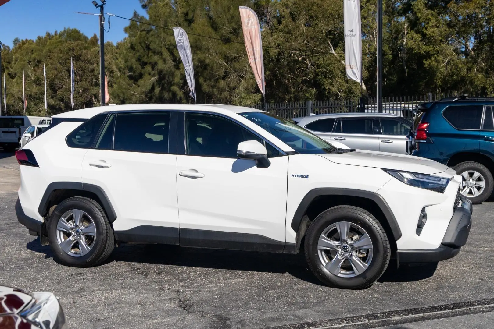 2022 Toyota RAV4 Gallery Image 3