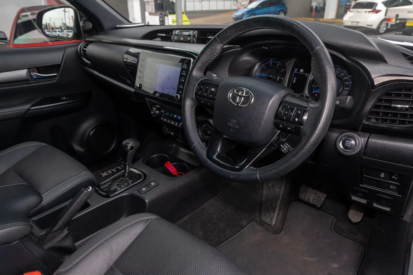 2021 Toyota Hilux Gallery Image 7