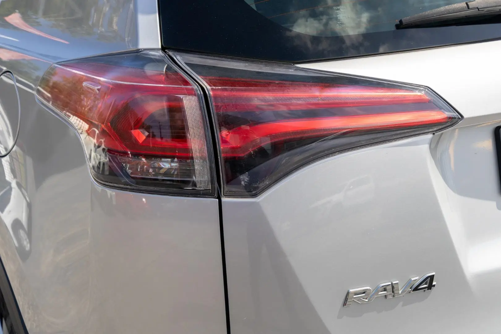 2016 Toyota RAV4 Gallery Image 20