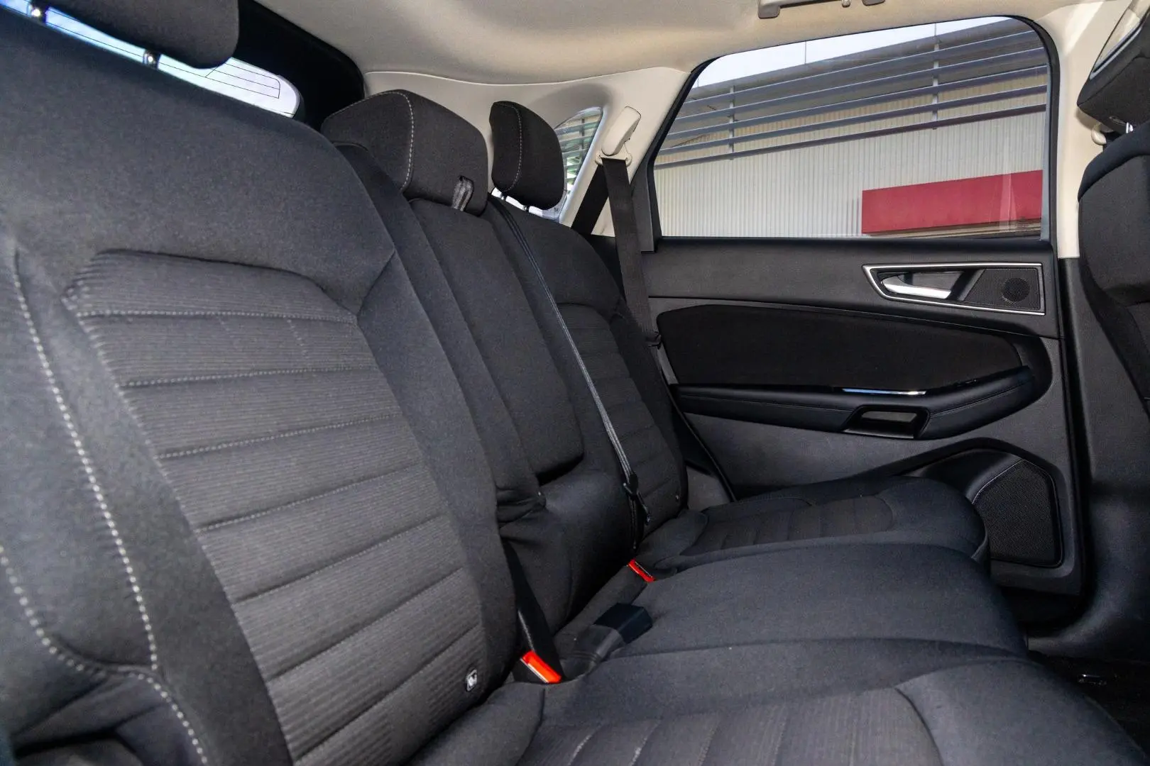 2018 Ford Endura Gallery Image 9