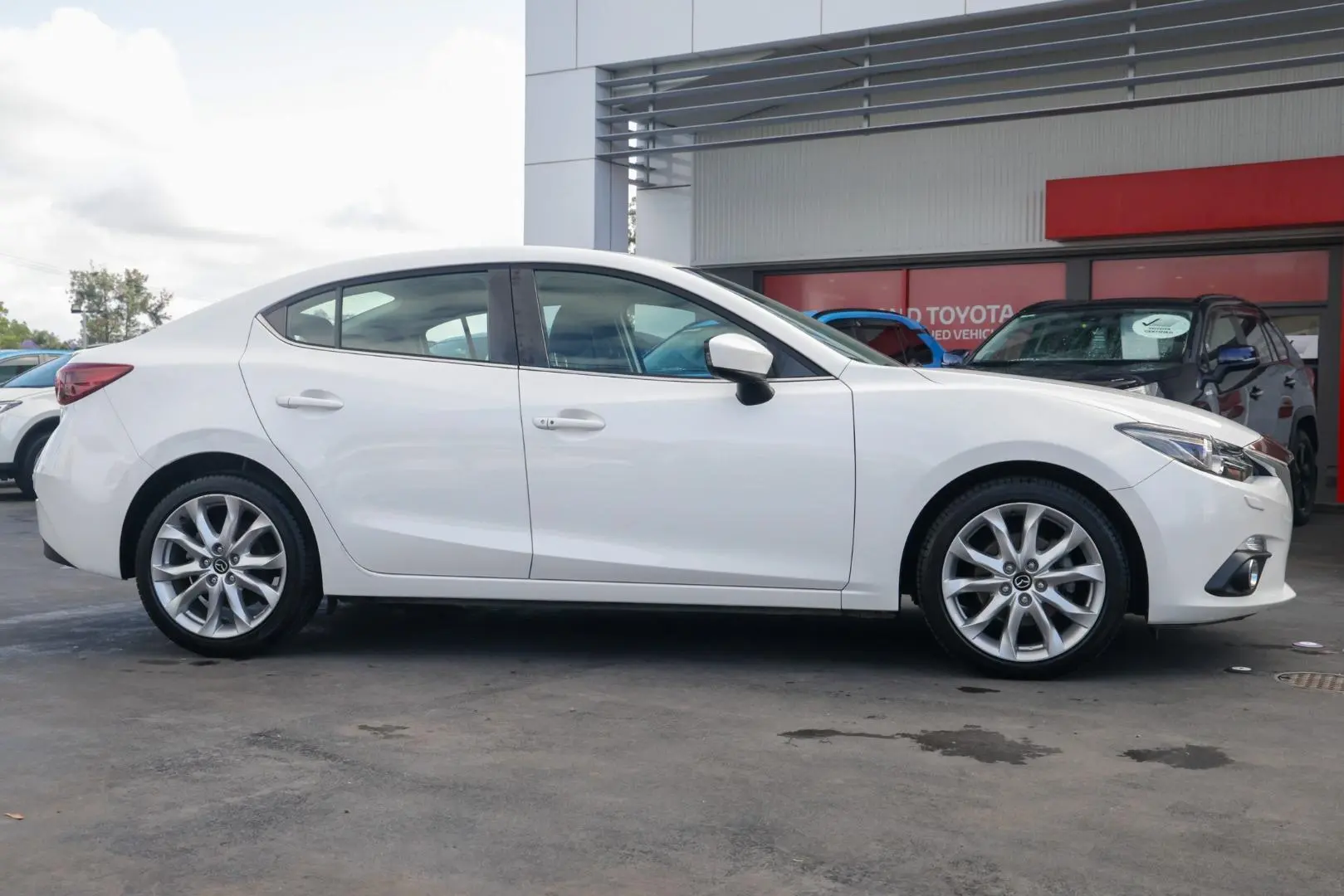 2016 Mazda 3 Image 3