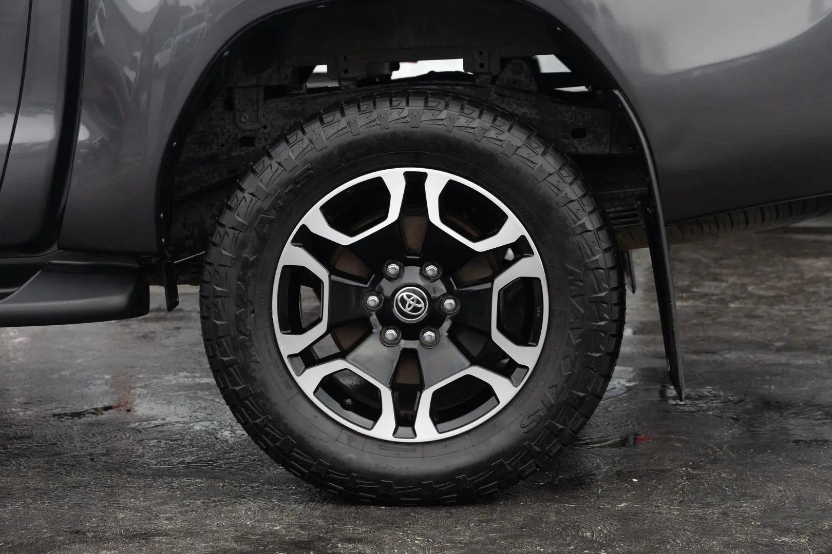 2020 Toyota Hilux Gallery Image 22