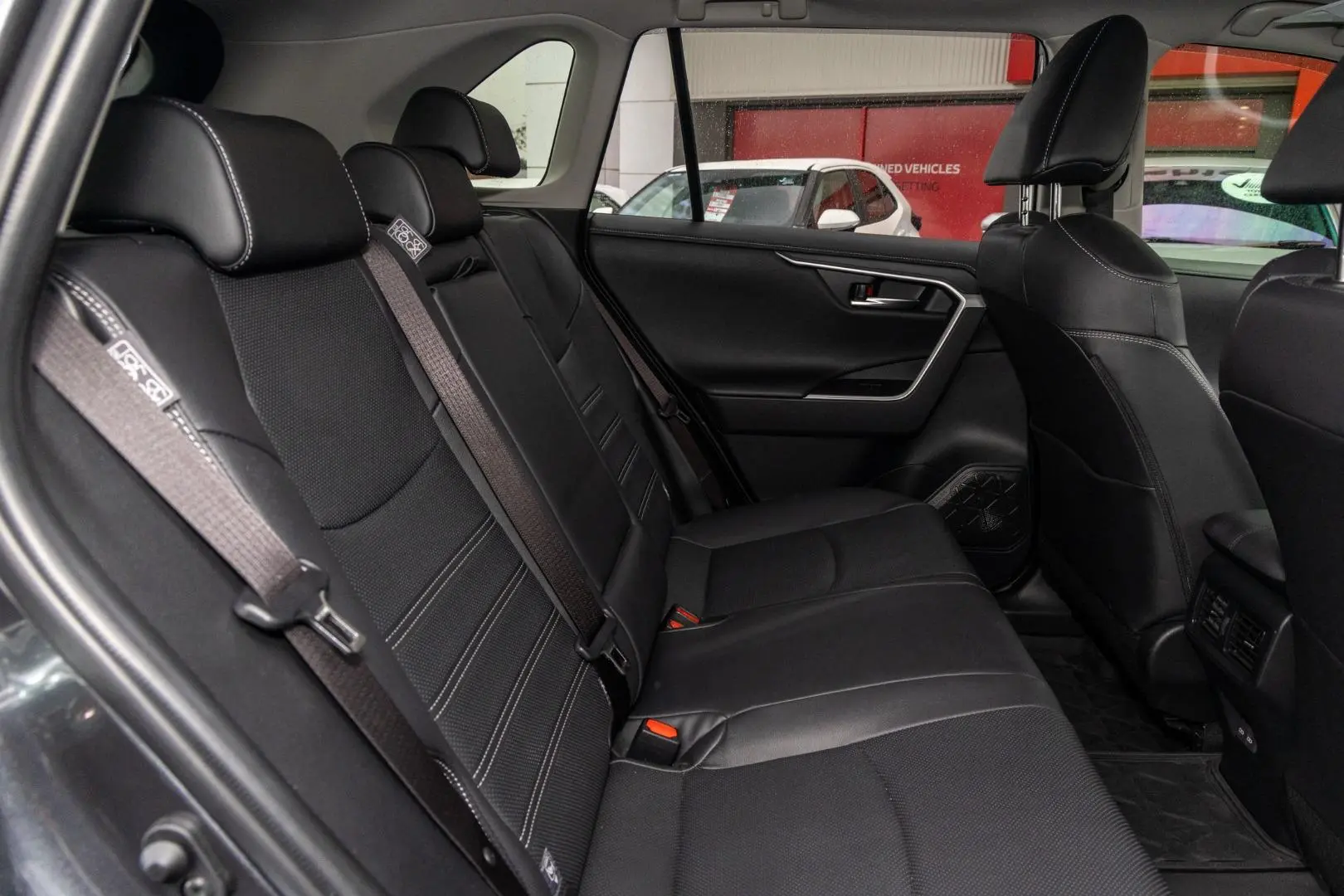 2024 Toyota RAV4 Gallery Image 9