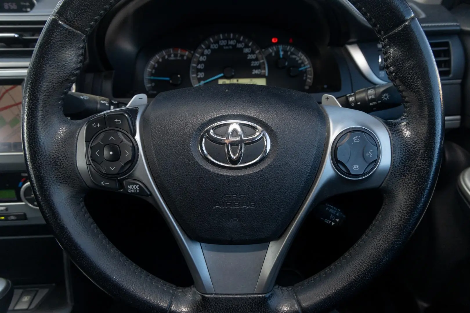 2014 Toyota Camry Gallery Image 10
