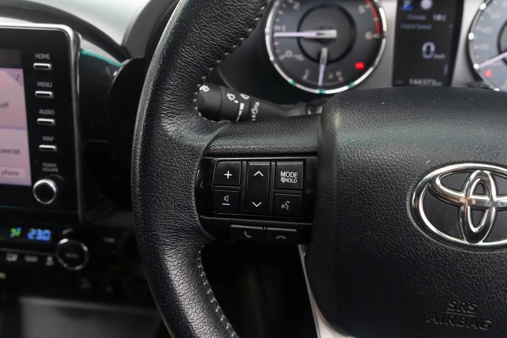 2021 Toyota Hilux Gallery Image 11