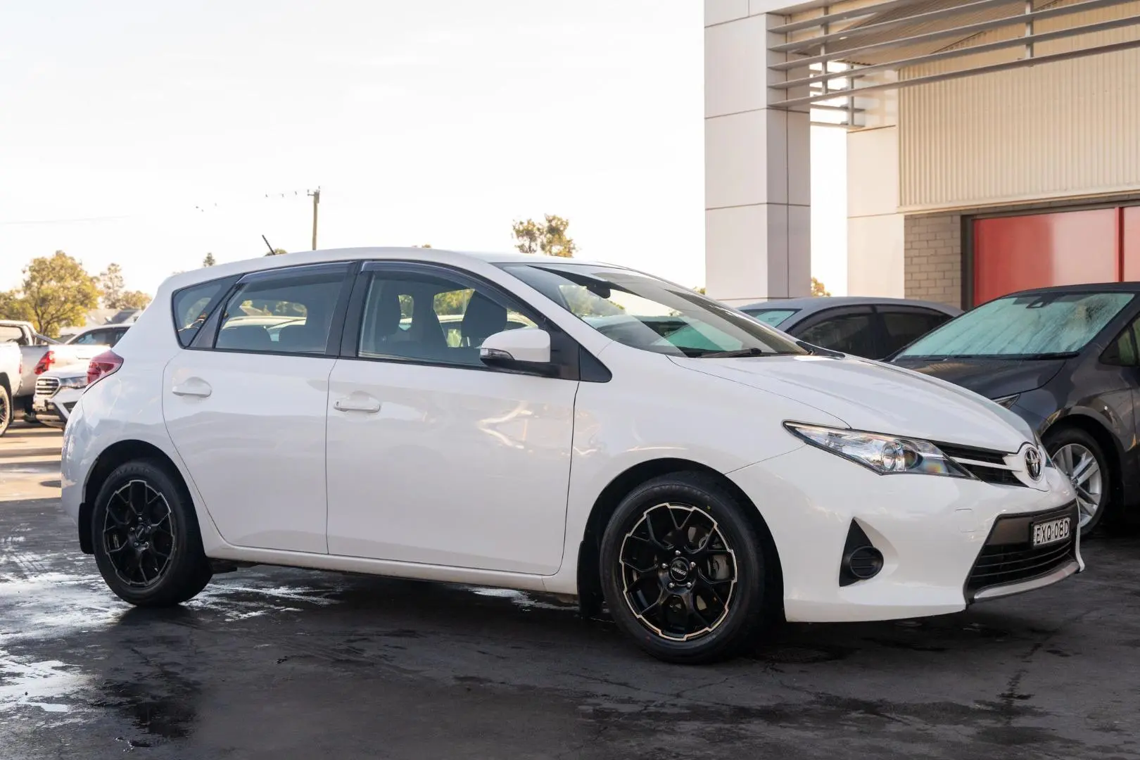 2014 Toyota Corolla Gallery Image 3