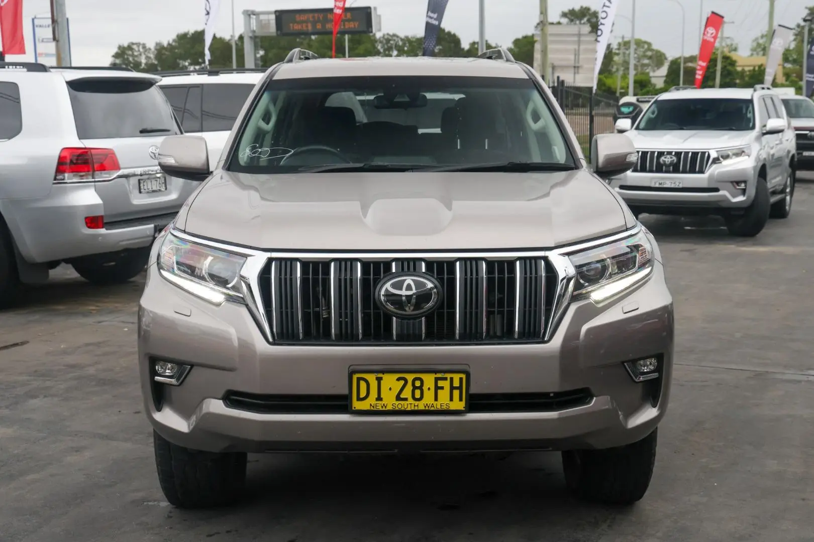 2019 Toyota Landcruiser Prado Gallery Image 4