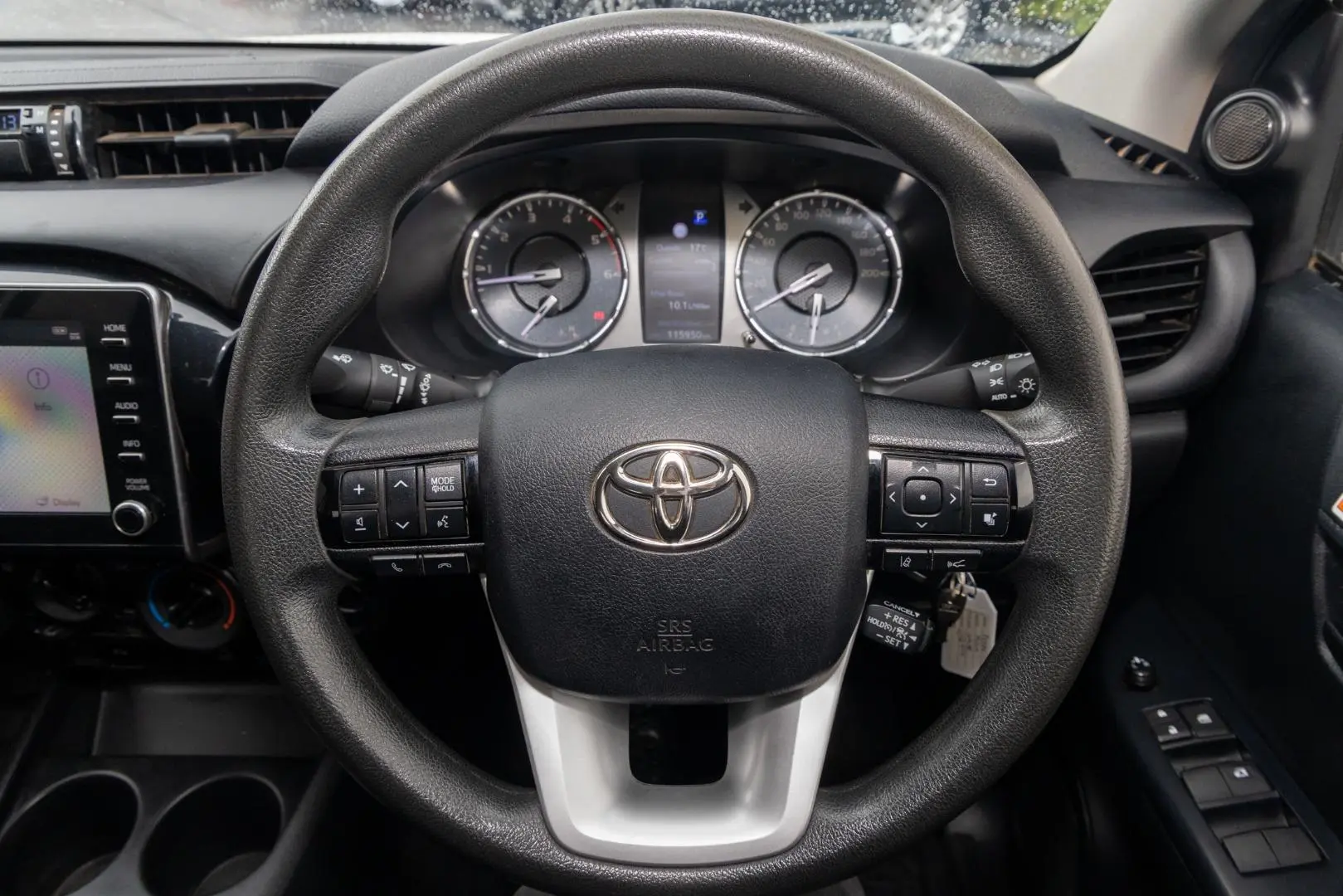 2022 Toyota Hilux Gallery Image 10