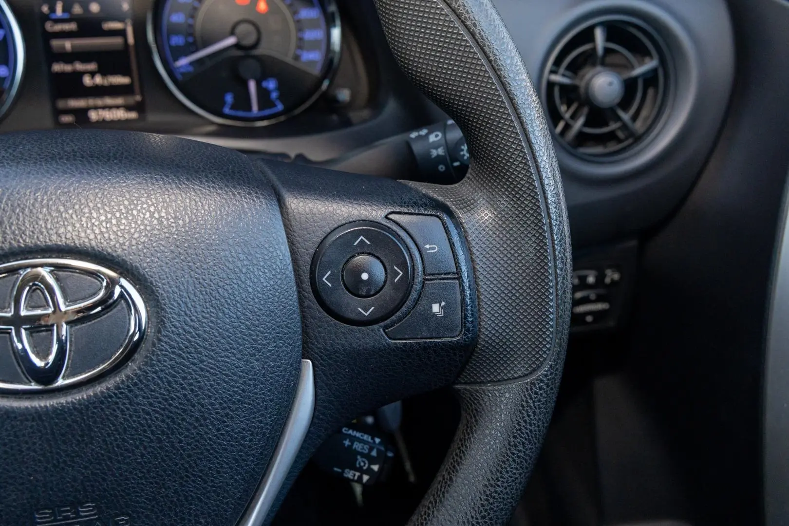 2018 Toyota Corolla Gallery Image 12