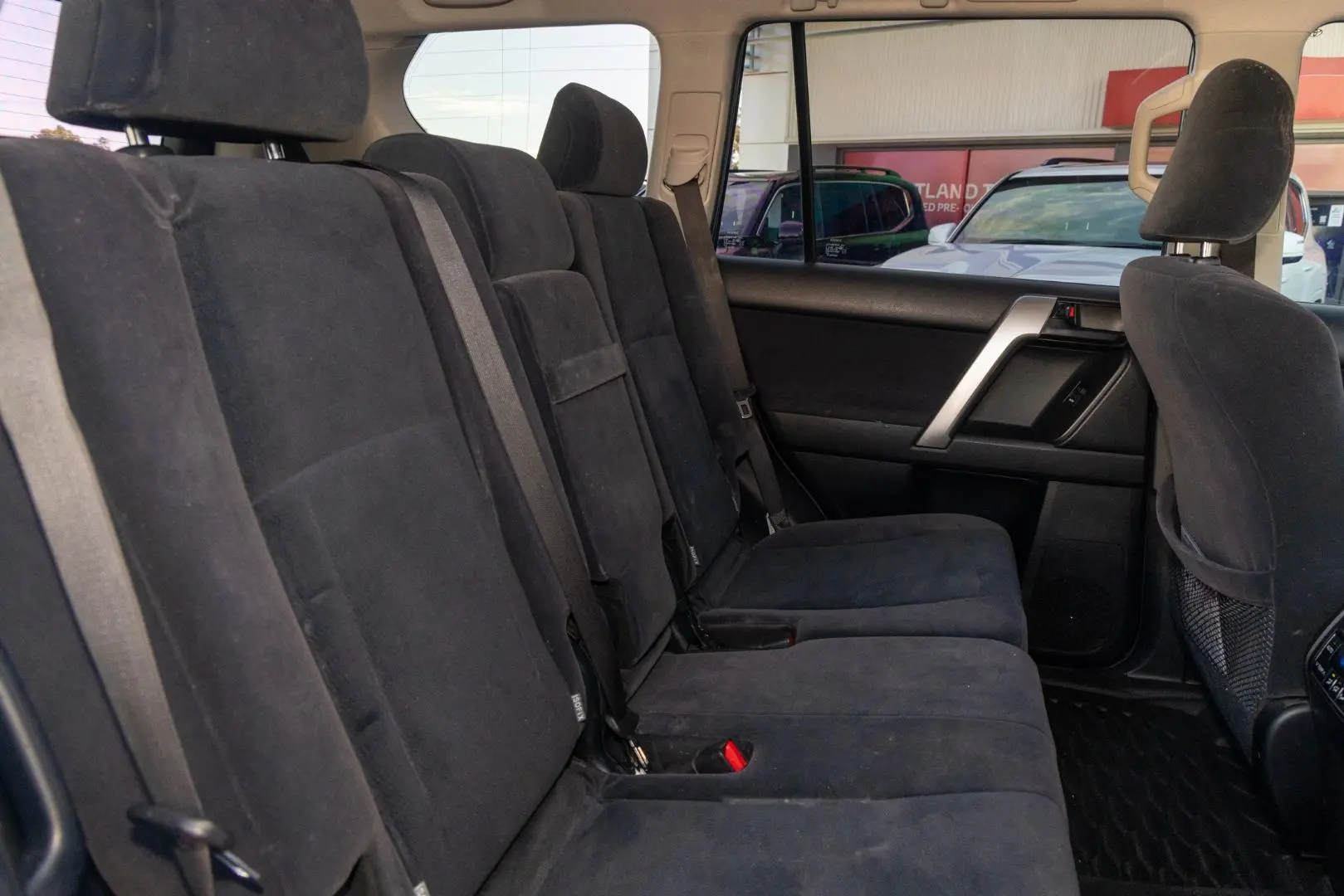 2018 Toyota Landcruiser Prado Gallery Image 8