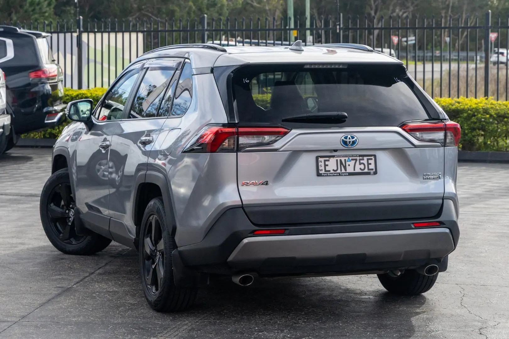 2020 Toyota RAV4 Gallery Image 2