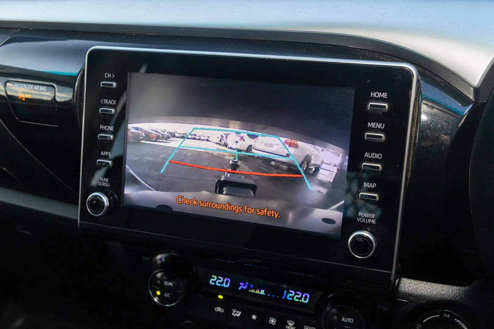 2022 Toyota Hilux Gallery Image 15