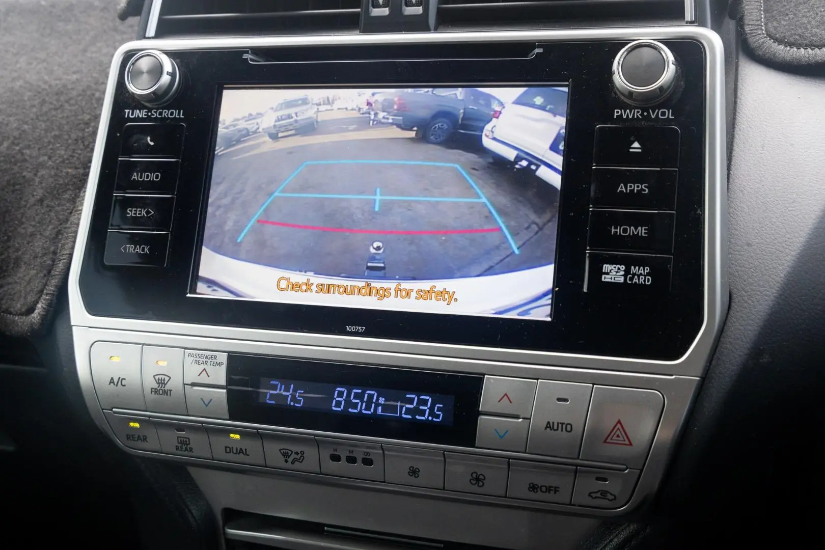 2019 Toyota Landcruiser Prado Gallery Image 15