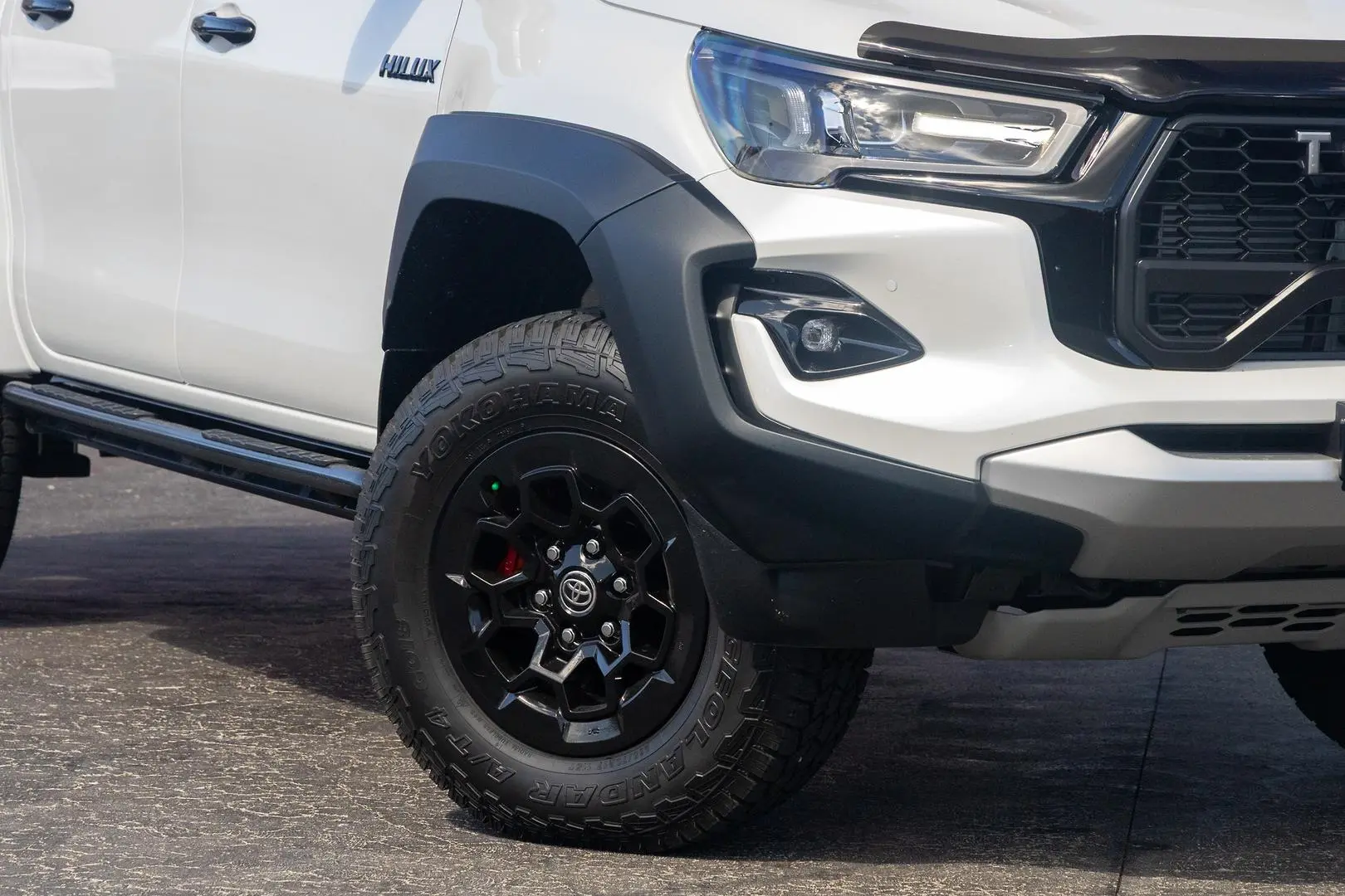 2024 Toyota Hilux Gallery Image 6