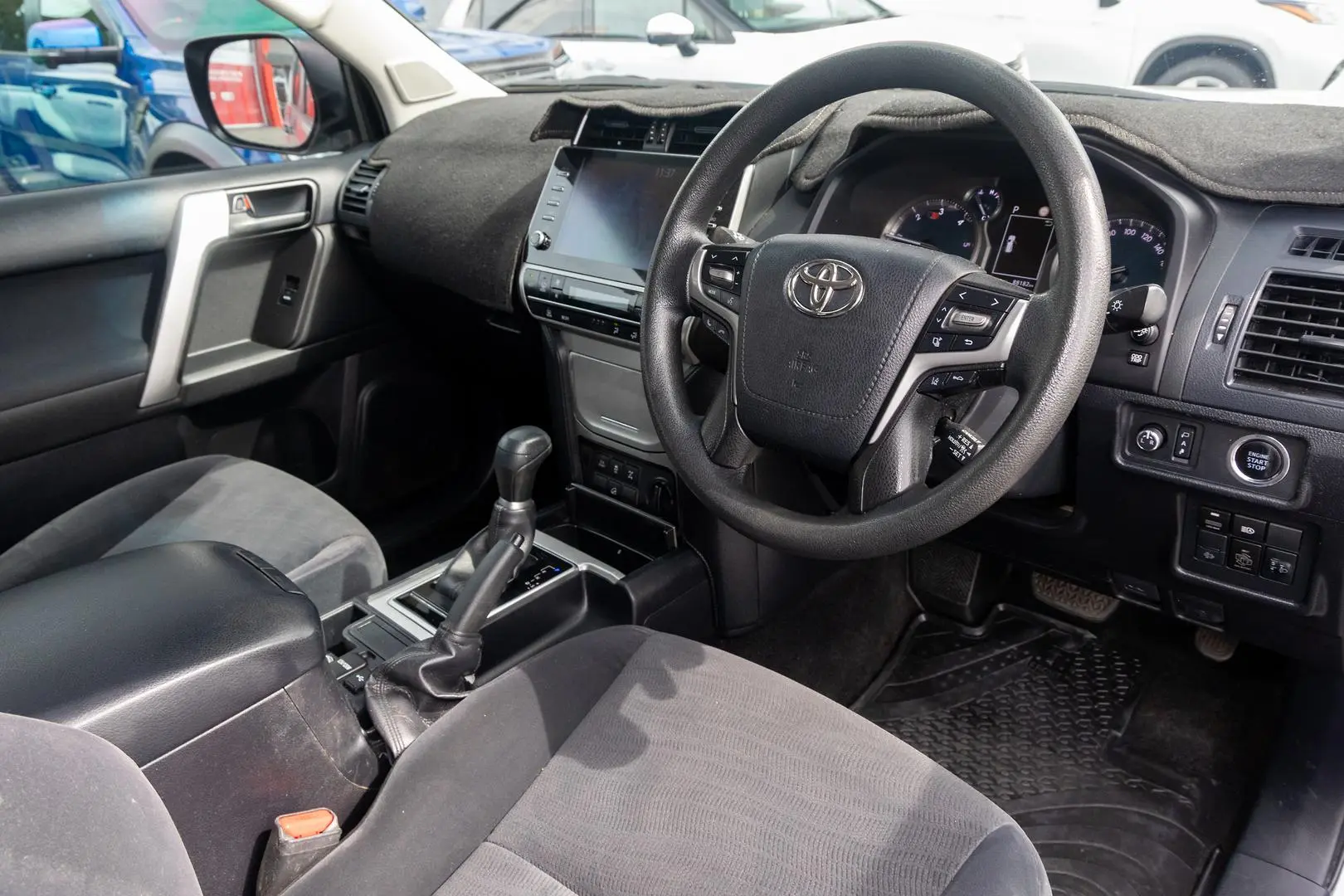 2022 Toyota Landcruiser Prado Gallery Image 7