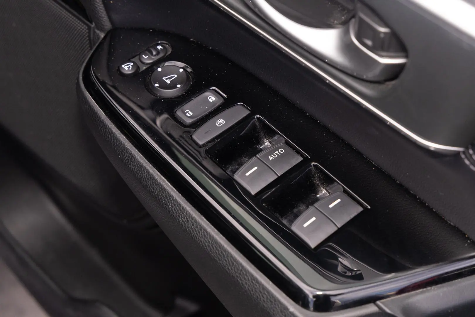2019 Honda CR-V Gallery Image 18