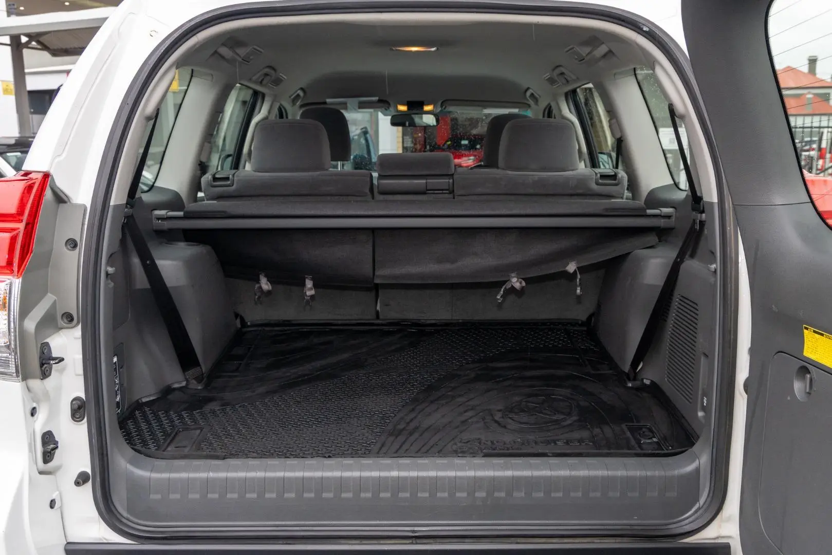 2011 Toyota Landcruiser Prado Gallery Image 19