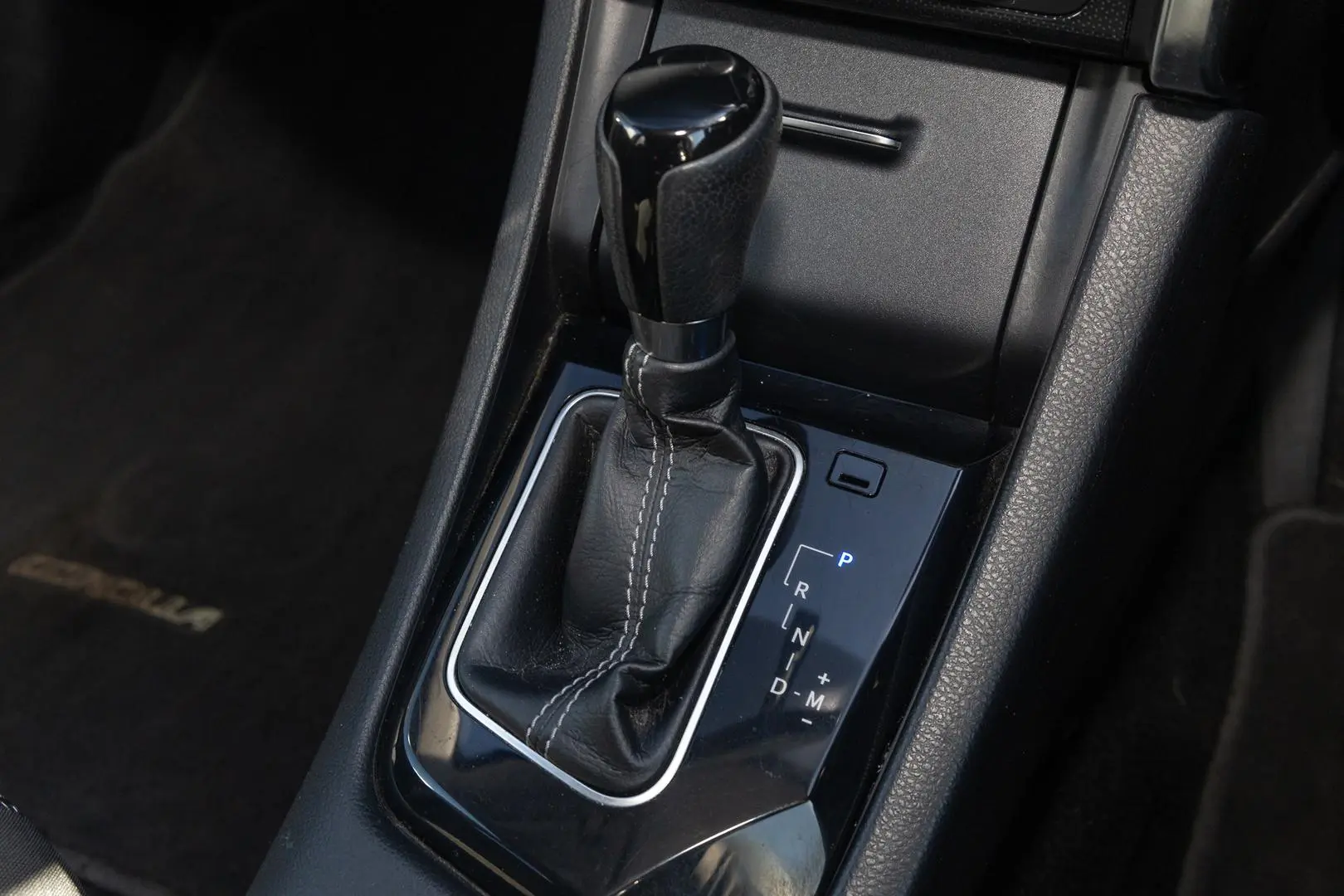 2017 Toyota Corolla Gallery Image 17