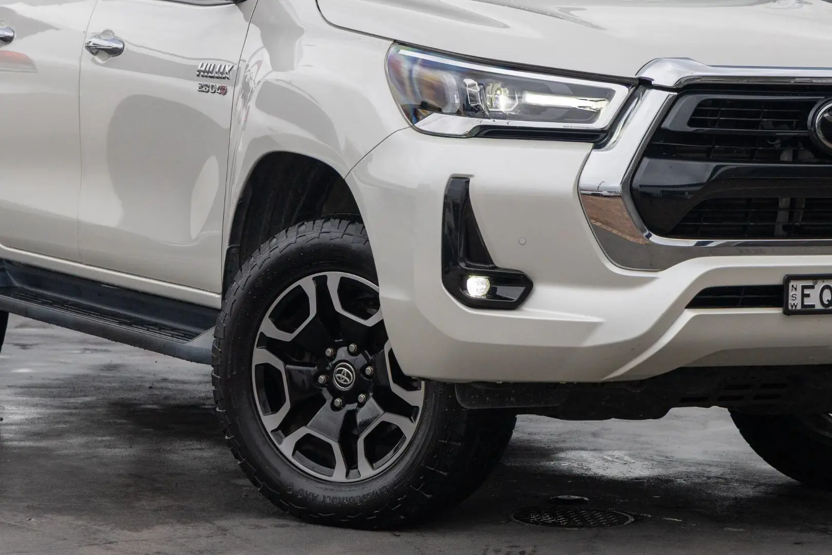 2021 Toyota Hilux Gallery Image 6