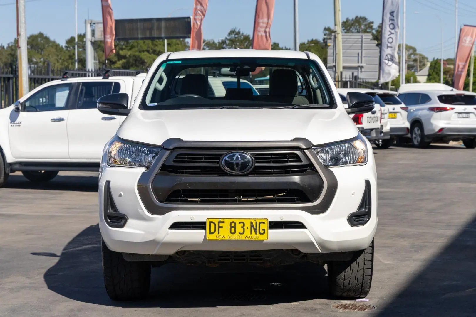 2022 Toyota Hilux Gallery Image 4