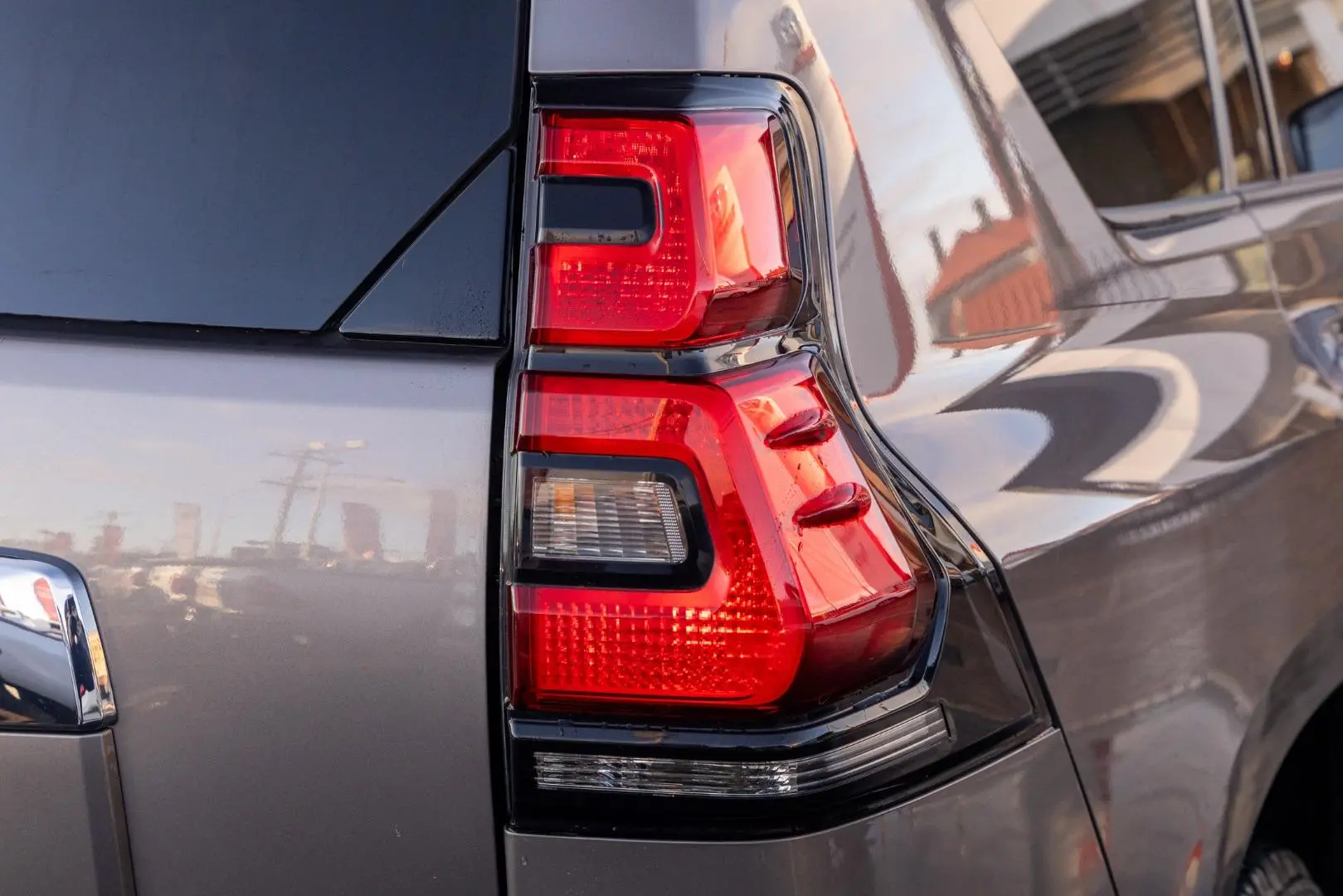 2023 Toyota Landcruiser Prado Gallery Image 21