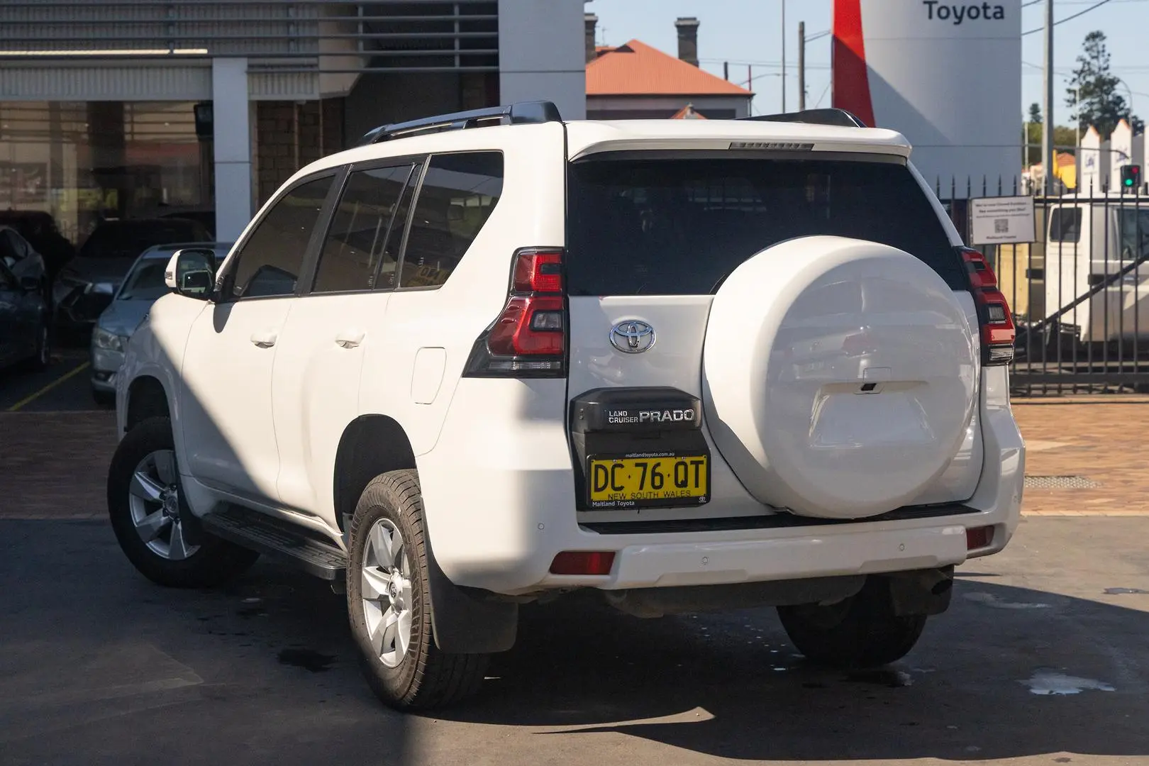 2021 Toyota Landcruiser Prado Gallery Image 2