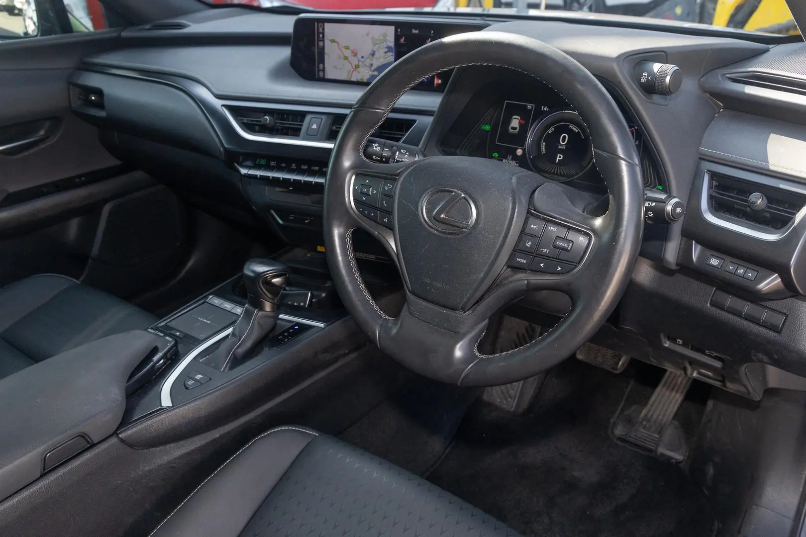 2020 Lexus UX Gallery Image 7