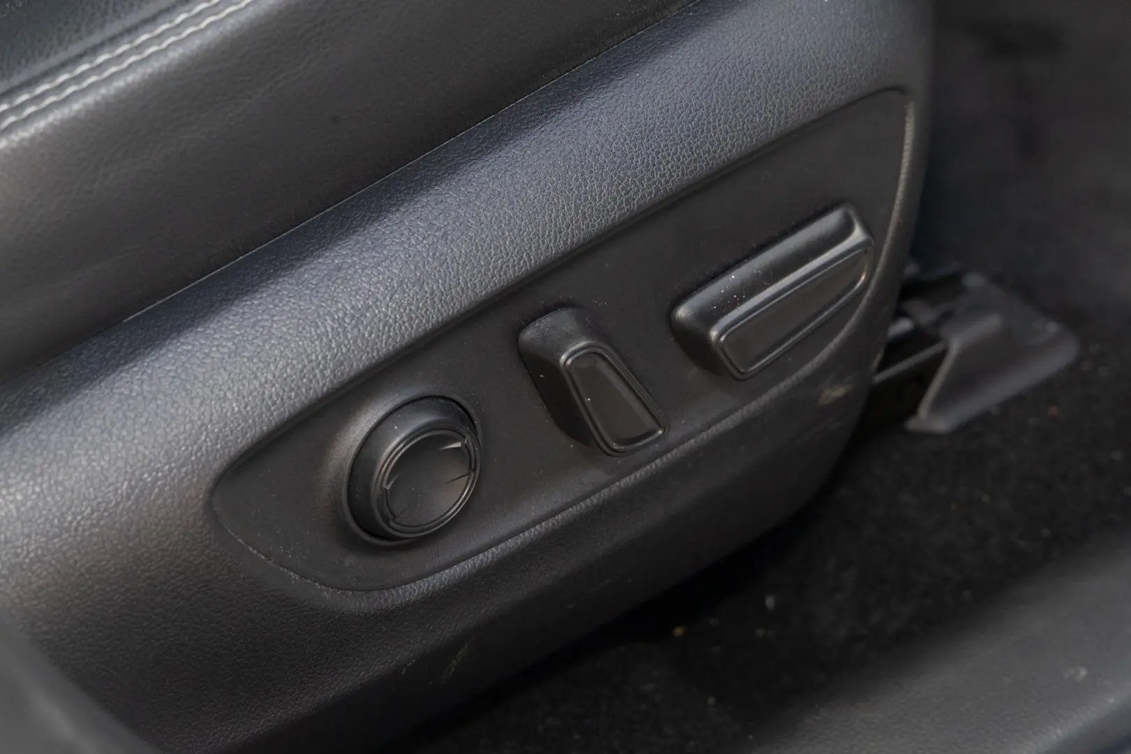 2024 Toyota RAV4 Gallery Image 19